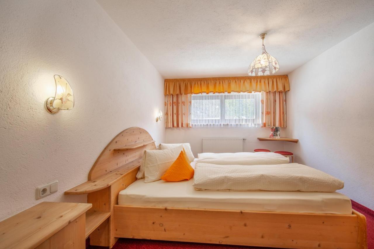 Haus Benjamin Apartment Solden Bagian luar foto